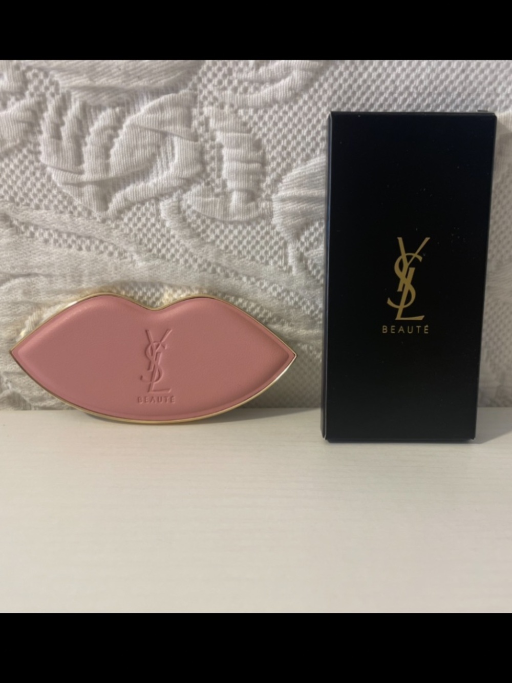 YSL Beaute Pink Lips Mirror. NEW in it’s original box